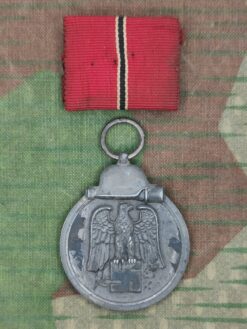 Ostmedaille 1941/42 mit Band