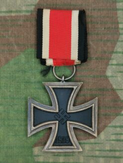 Eisernes Kreuz 2. Klasse 1939 mit Band, Deschler