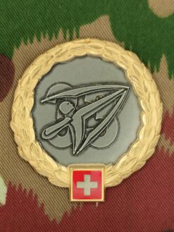 Béretemblem Ord. 2017 Lehrverband Fliegerabwehr 33 Goldkranz