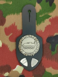 Brusttaschenanhänger Infanteriebesatzer / Infanteriepanzerfahrer mit Spezialistenabzeichen Radschützenpanzerfahrer und Fahrer B1 / C1