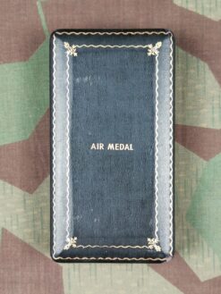 Air Medal mit Ansteckpin, Etui und Ribbon