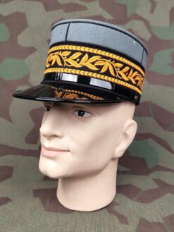 Mütze Ord. 1949 (10) Korpskommandant, feiner Stoff, Grösse 57, risa