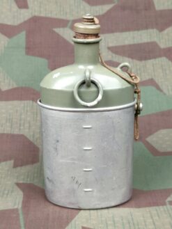 Feldflasche Ord. 1932/35 mintgrün, Merker