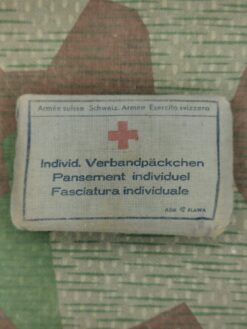 Individ. Verbandpäckchen der schweizerischen Armee, 1942