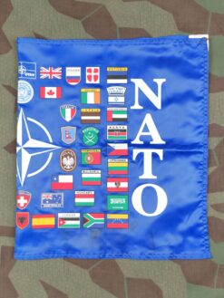 Flagge der KFOR NATO