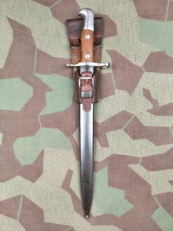 Dolchbajonett Ord. 1899, Waffenfabrik Neuhausen, zu K11, mit Frosch