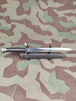 Ständer für Bajonett Ord. 1957 und 90, schwarz, Variante 1