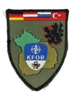 Verbandsabzeichen KFOR, Klett, Variante 1